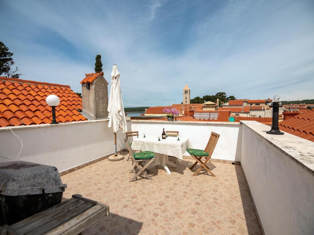 Luise - Four Towers Apartments Rab Town Exterior photo
