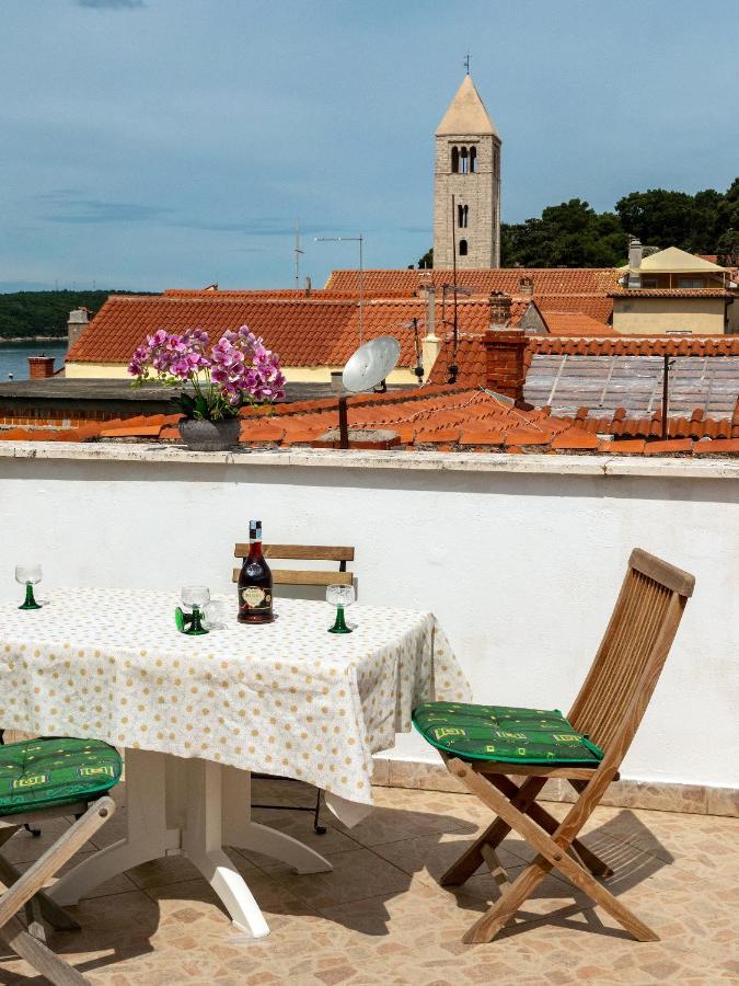 Luise - Four Towers Apartments Rab Town Exterior photo
